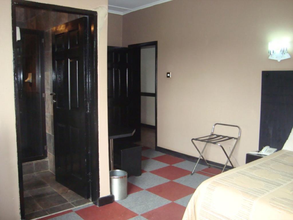Pacific Bed & Breakfast Lilongwe Phòng bức ảnh